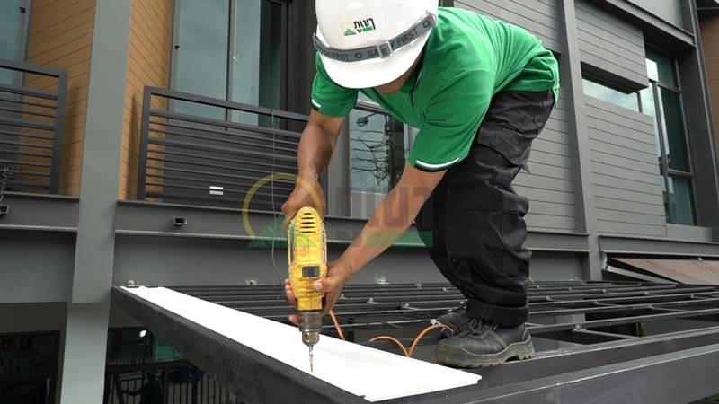 รับติดตั้งหลังคาไวนิล